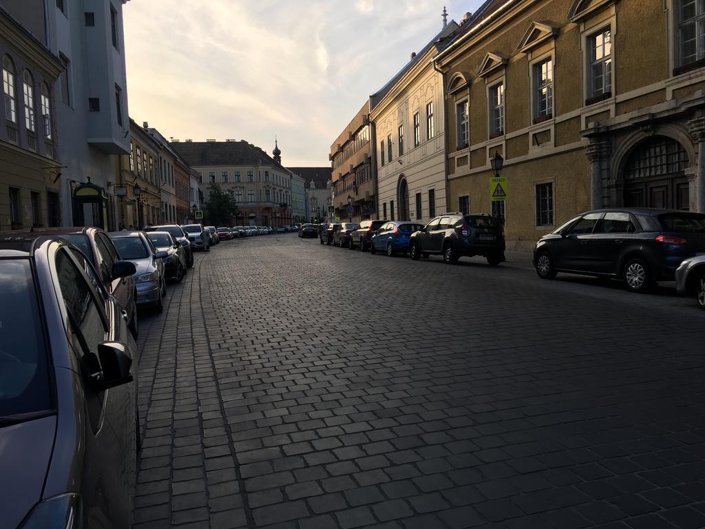 Castle Apartments Budapest Bagian luar foto